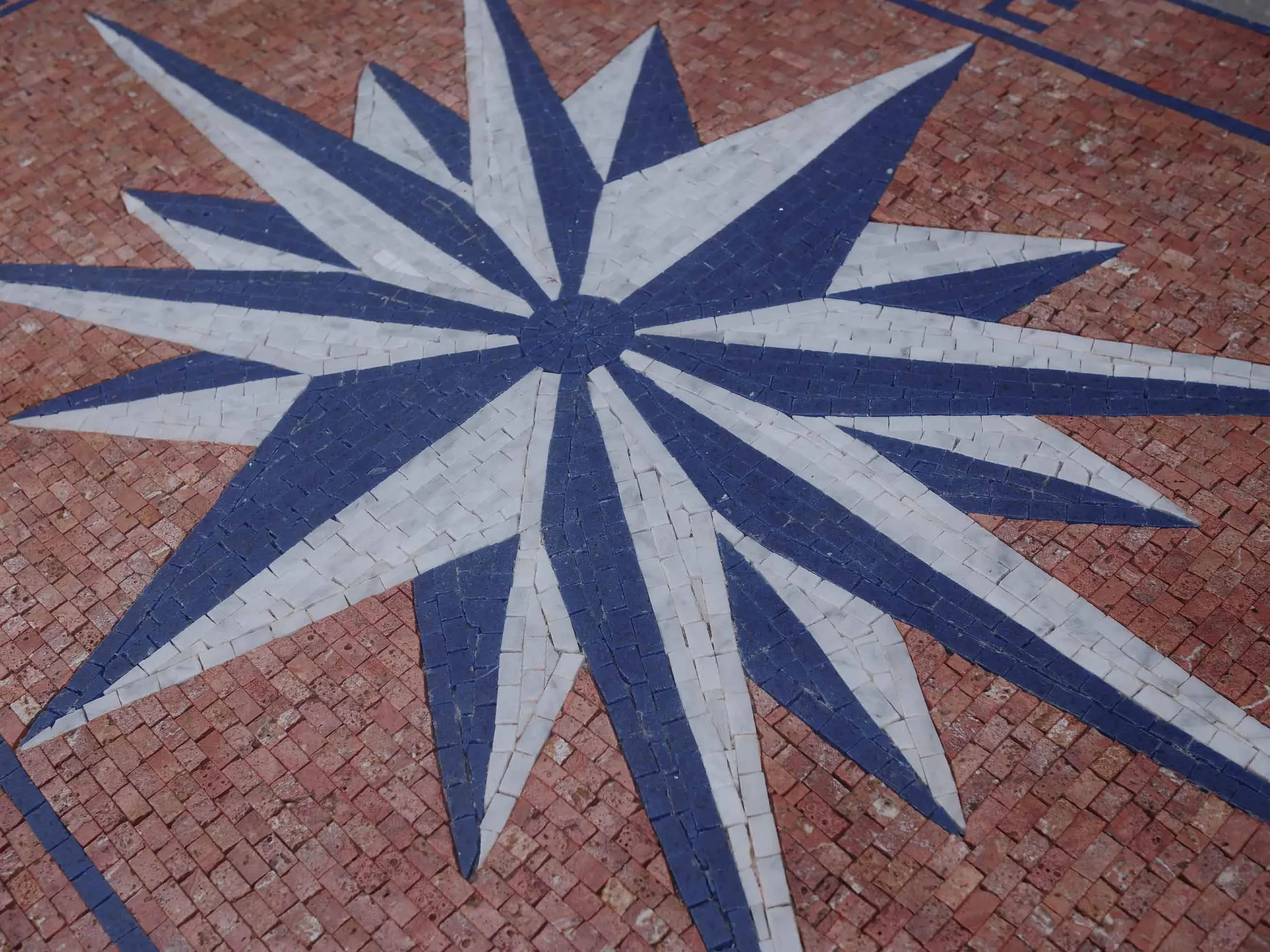 Geometric Star - Mosaic Patterns Compass Artwork - Mesh Backing - Image 2
