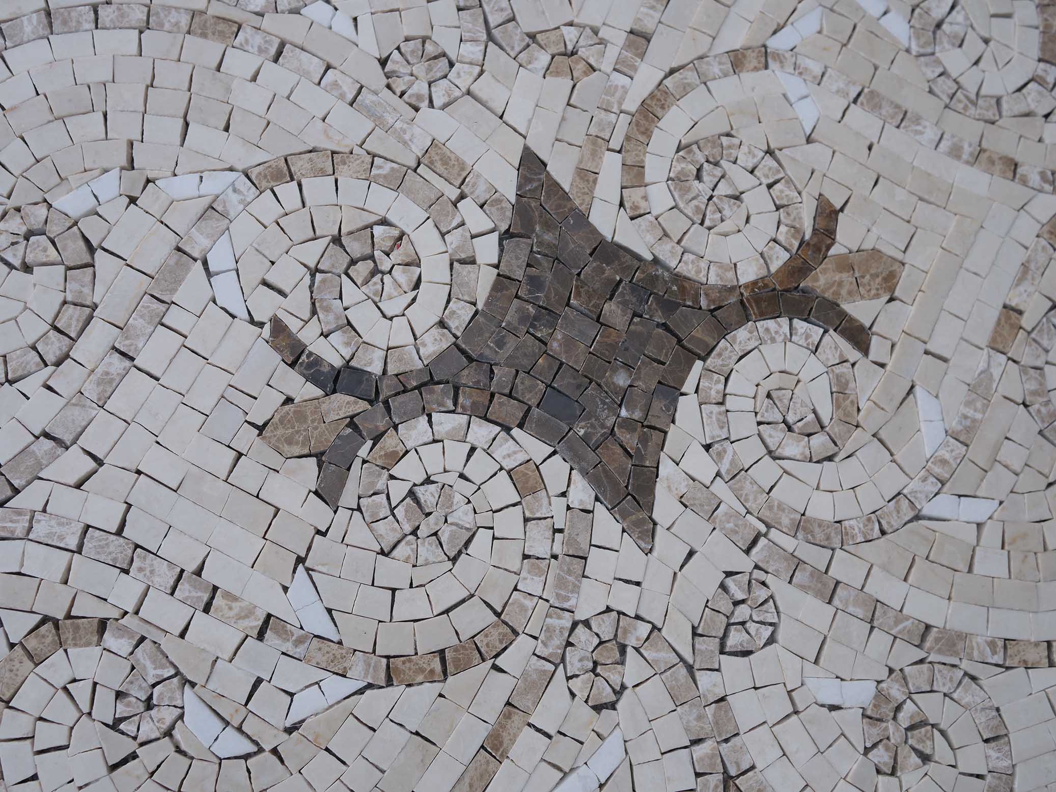 Geometric Floral Pattern Rug - Marble Impressionist Mosaic - Mesh Backing - Image 2